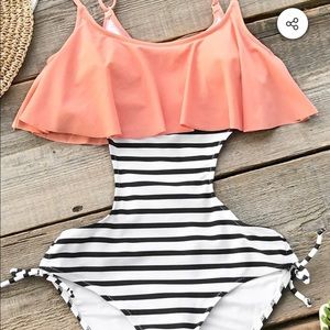 Cupshe Sweet Smile Falbala One-Piece Swimsuit